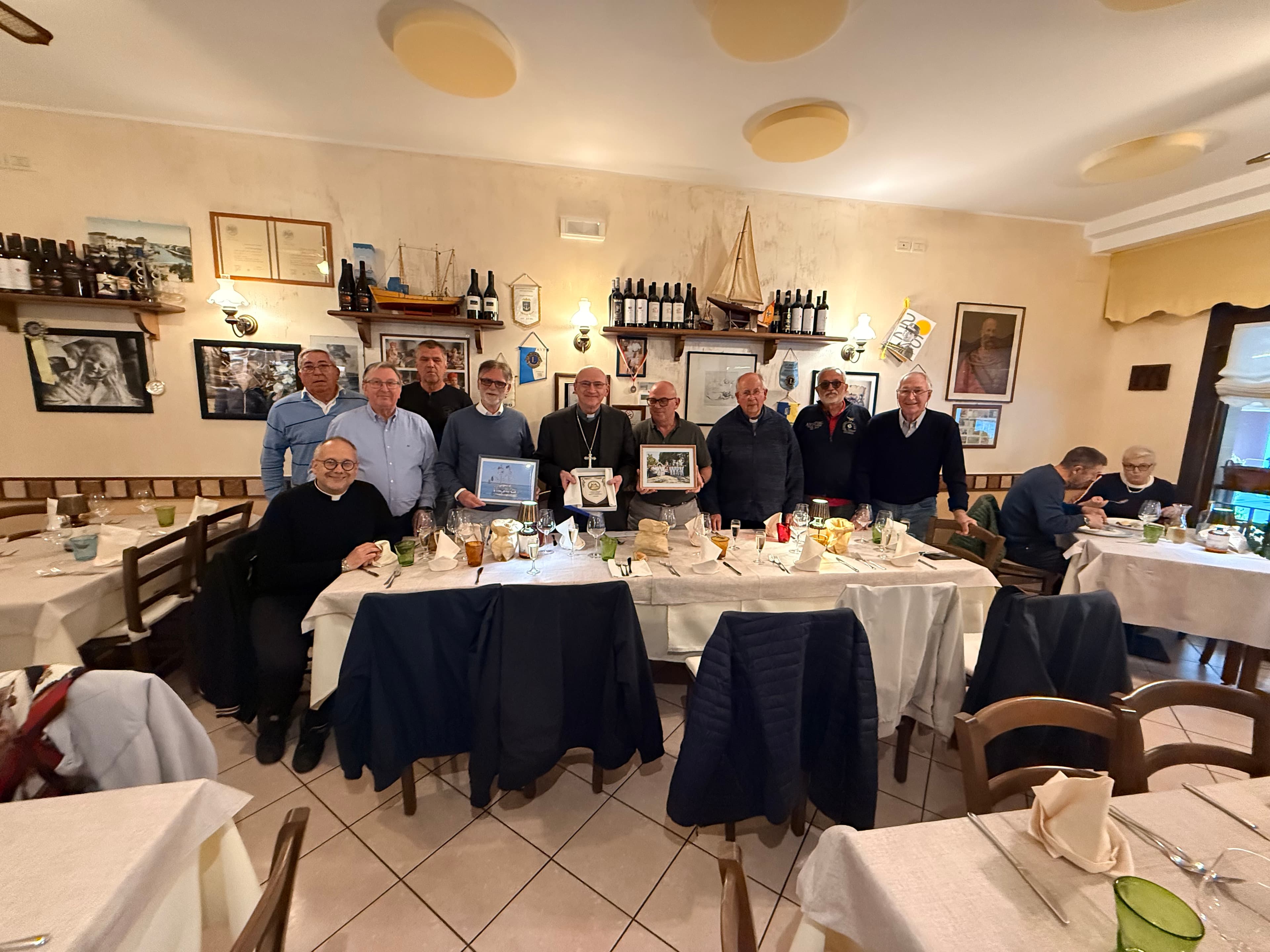 Il vescovo Carlo visita la Caneva